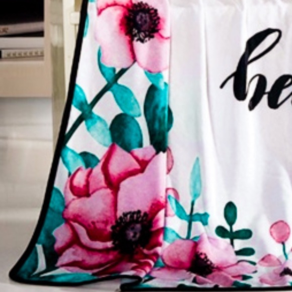 Namaste in Bed Throw 50x60 NWT - Picture 5 of 6